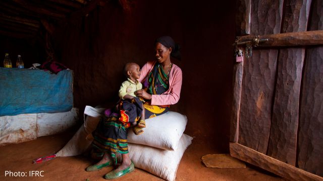 Canadian Red Cross volunteers helping during the Africa Humanitarian Crisis