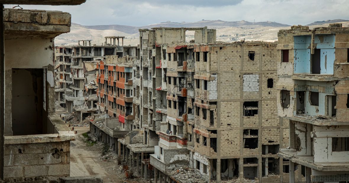 Une ville détruite en banlieue de Damas, en Syrie.